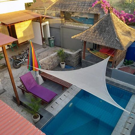 Wave House Gerupuk South Lombok Acomodação com café da manhã Praya Exterior foto