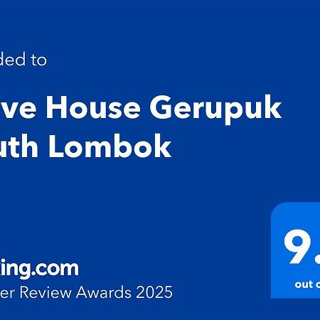 Wave House Gerupuk South Lombok Acomodação com café da manhã Praya Exterior foto