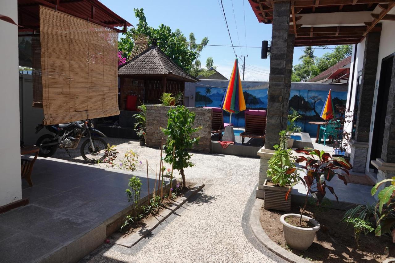 Wave House Gerupuk South Lombok Acomodação com café da manhã Praya Exterior foto