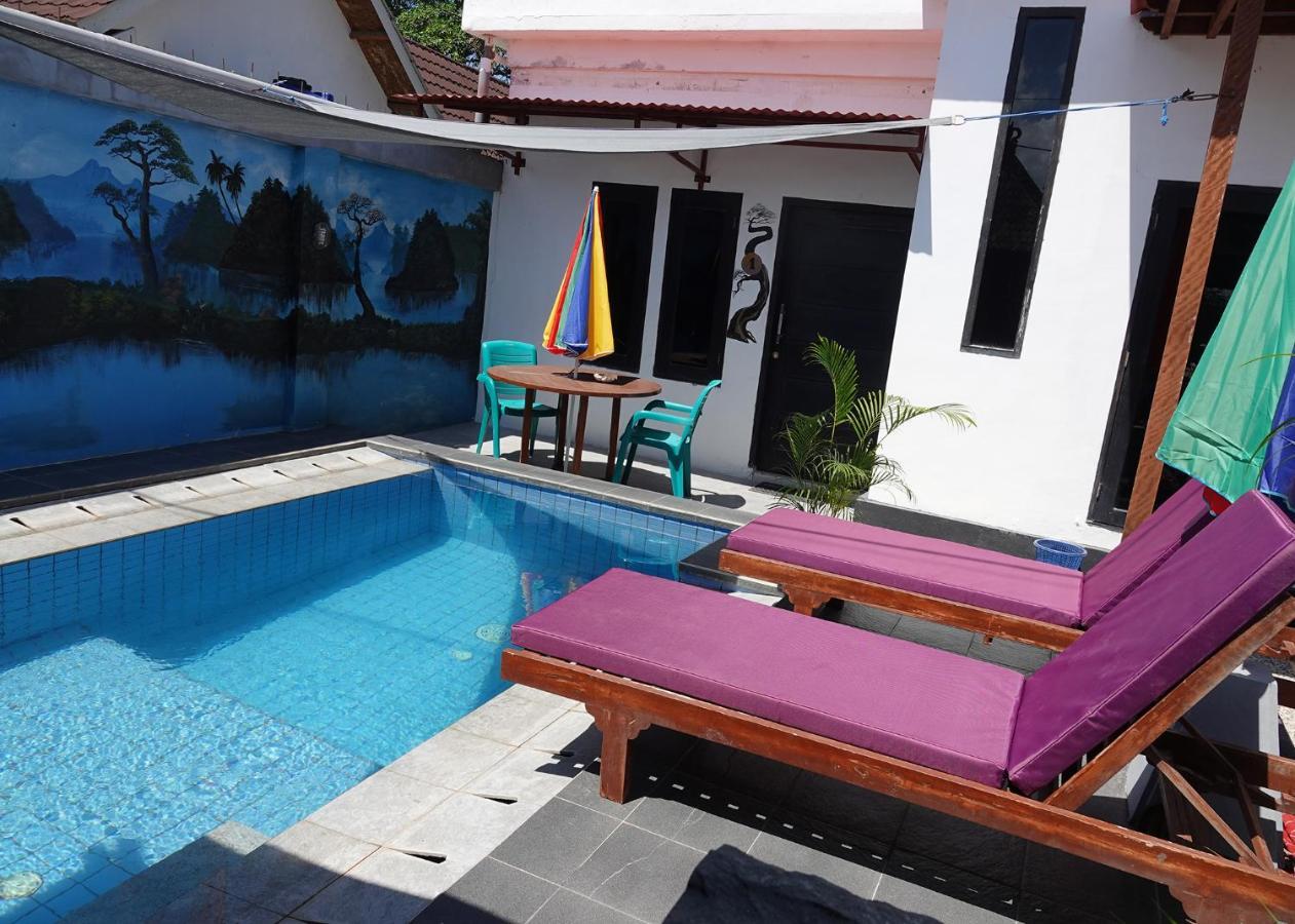 Wave House Gerupuk South Lombok Acomodação com café da manhã Praya Exterior foto